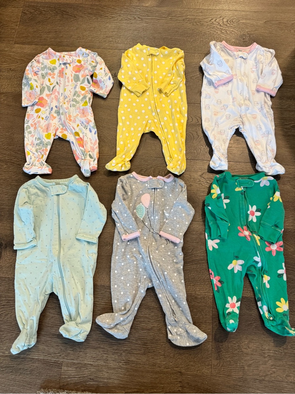 Lot of 6 3 month footie pajamas Carters